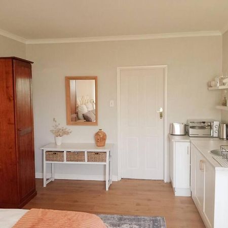 Charming Studio In Stellenbosch - The Valley Stay Buitenkant foto